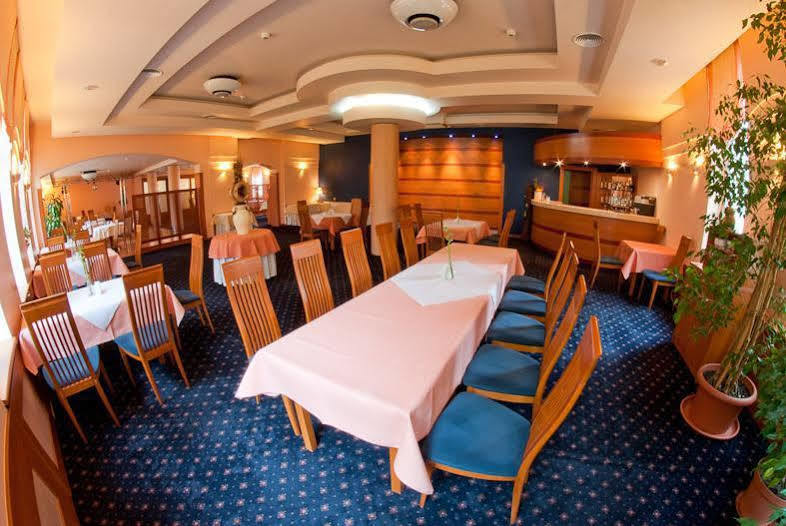 Hotel Naramowice Poznan Restaurante foto