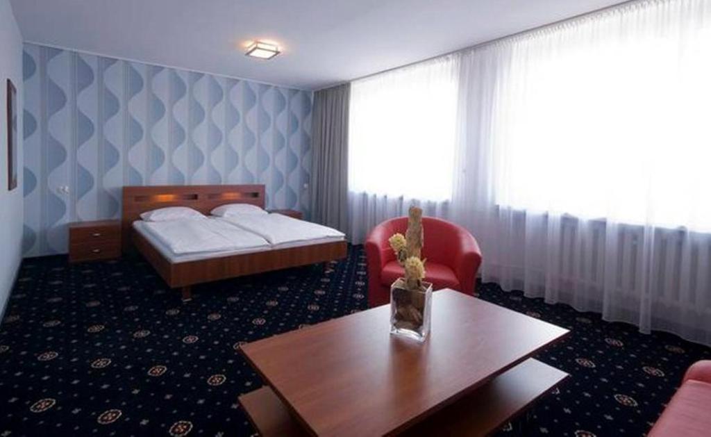 Hotel Naramowice Poznan Habitación foto
