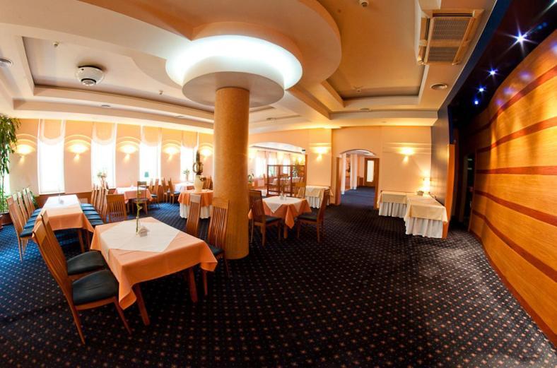 Hotel Naramowice Poznan Restaurante foto